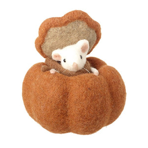 Mouse in Pumpkin